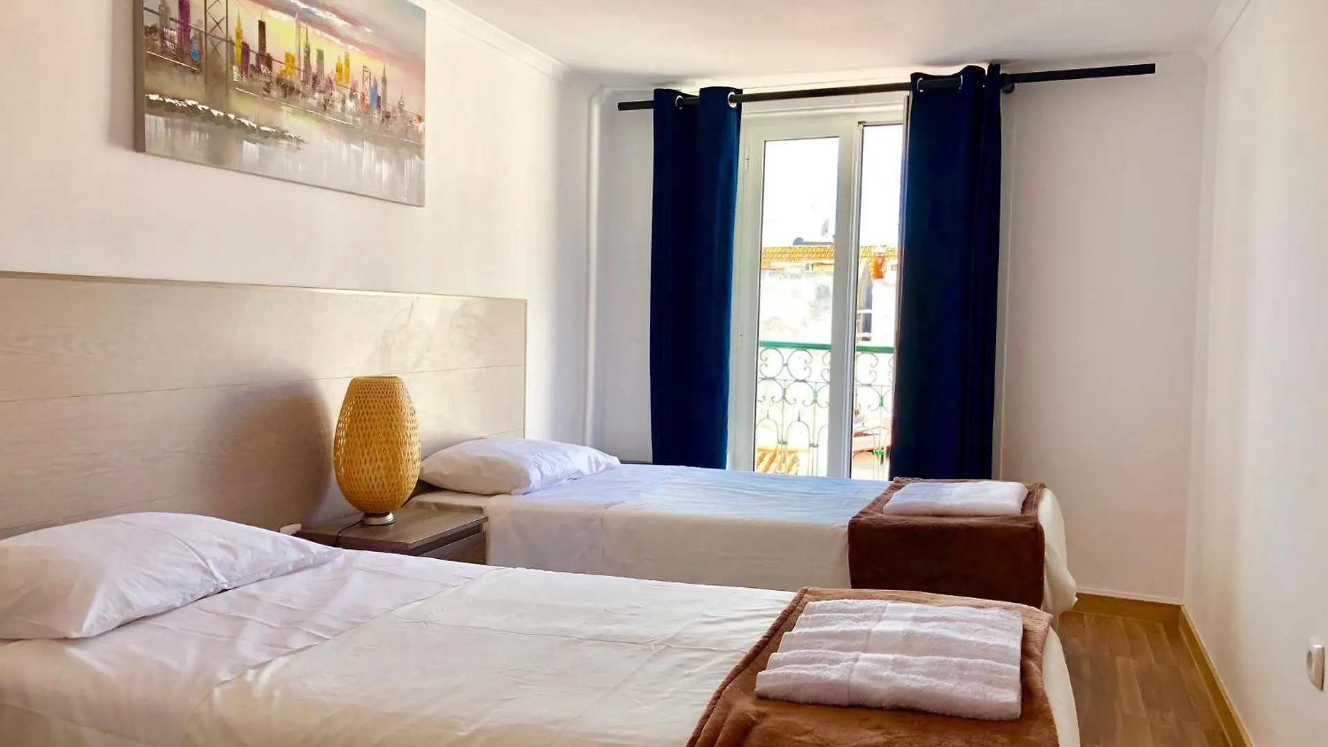 Lisbon Downtown Penthouse Balcony River View